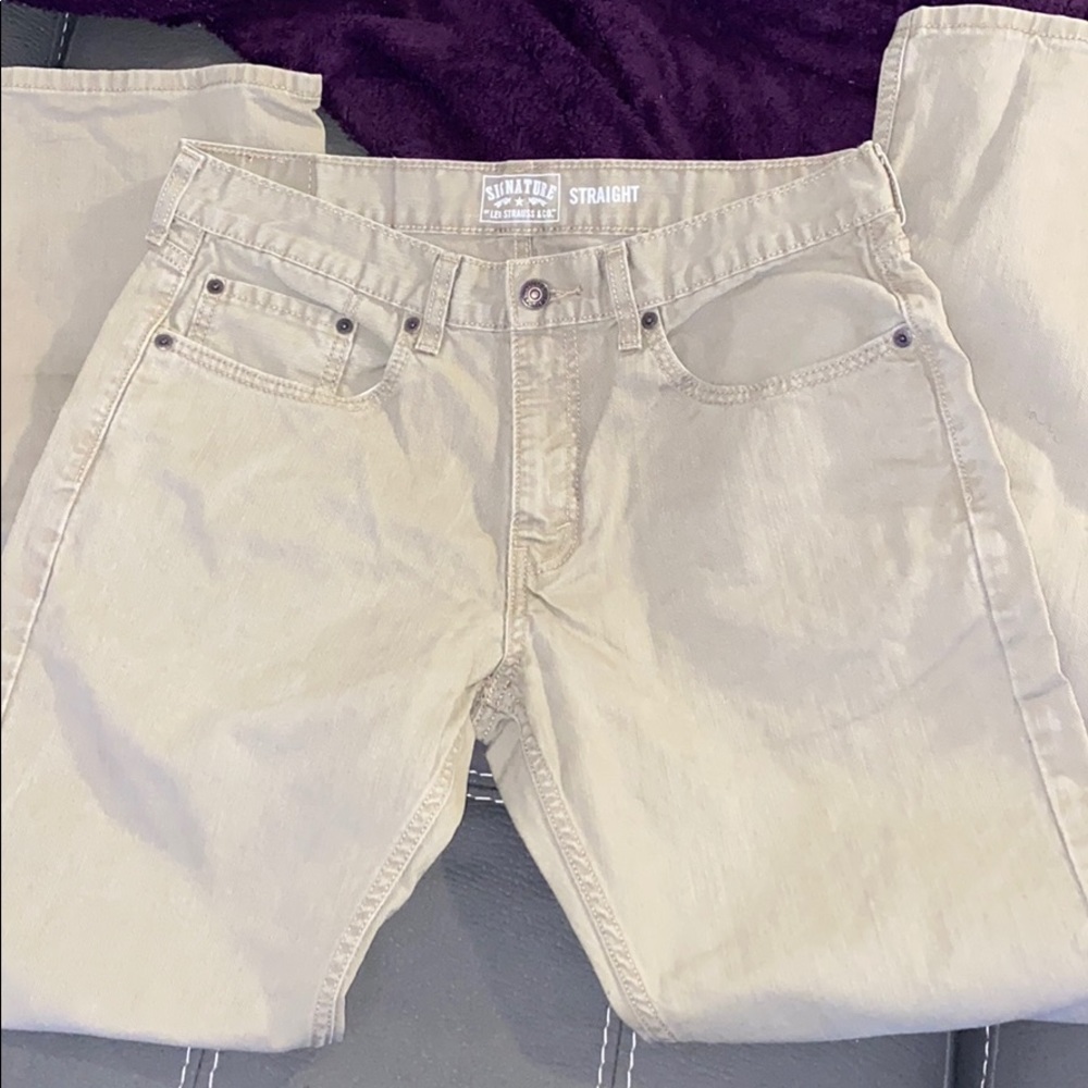 Signature jeans by Levi Strauss & CO.